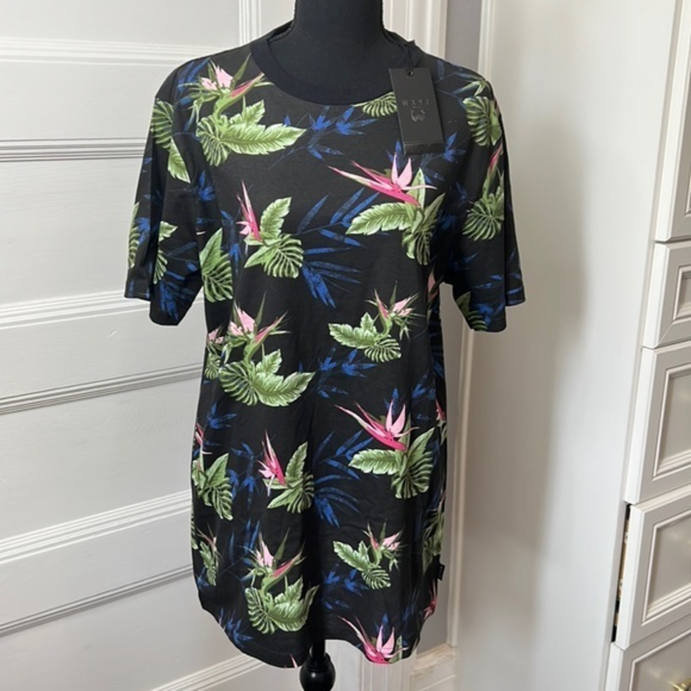 WXYZ MENS HAWAIIAN TSHIRT SIZE L NEW‎ WITH TAG